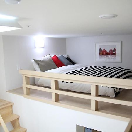 Lotte World Lake View Loft Сеул Екстериор снимка
